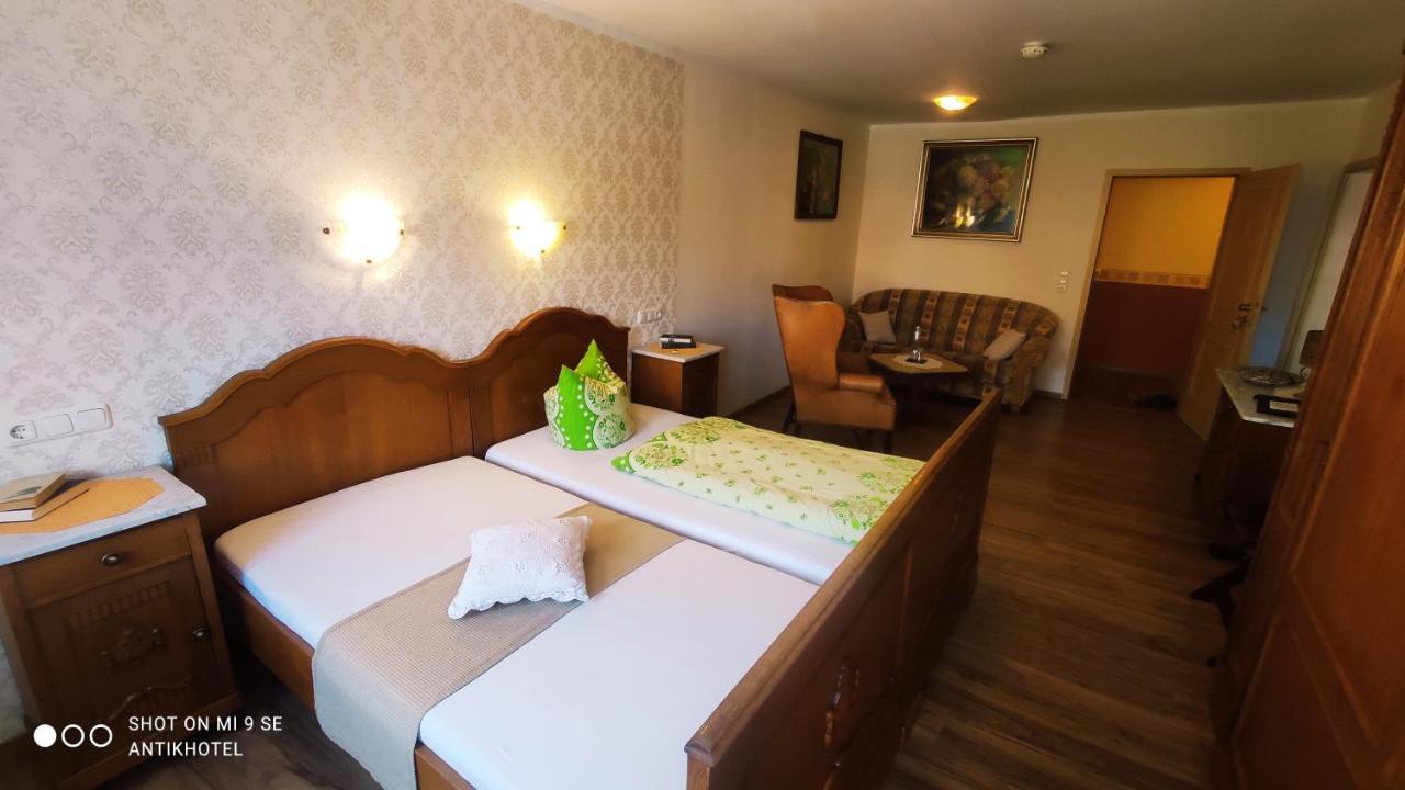 Antikhotel Steinbacher Hof Steinbach am Wald エクステリア 写真